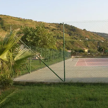 Baia Di Apartmanhotel