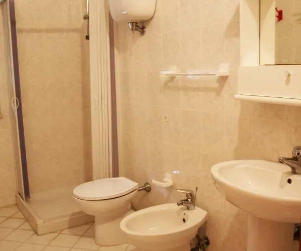 Baia Di アパートホテル ザンブローネ